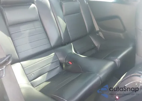 2013 Ford Mustang V6 Premium z USA, uszkodzony, nr VIN 1ZVBP8AM7D5249213